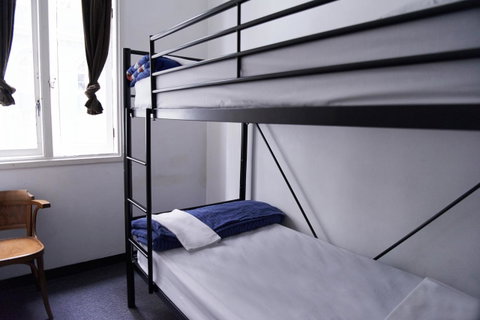 Maze Backpackers - Sydney - Sunshine Coast Tourism 42