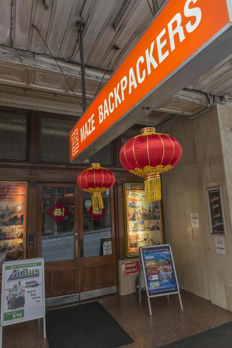 Maze Backpackers - Sydney - Sunshine Coast Tourism 12