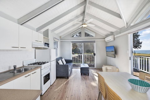 Blue Lagoon Beach Resort - Sunshine Coast Tourism 1