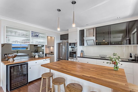Phuza Maningi 17 Myan Close - Sunshine Coast Tourism 9