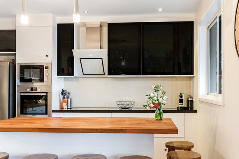 Phuza Maningi 17 Myan Close - Sunshine Coast Tourism 8