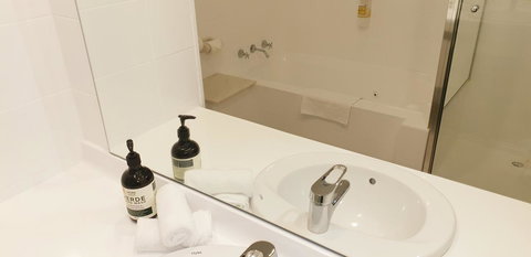 Marina Resort - Sunshine Coast Tourism 28