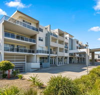 Quality Suites Pioneer Sands - Holiday Sunshine Coast