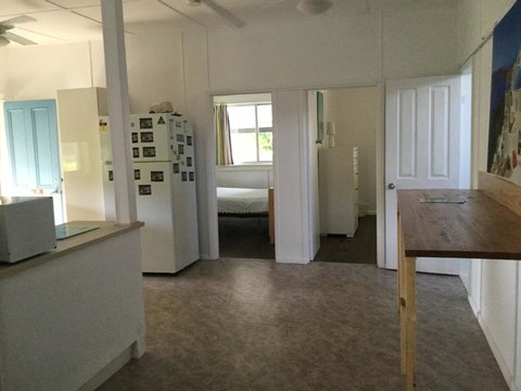 Hat Head Beach Cottage 1 - Holiday Sunshine Coast 15