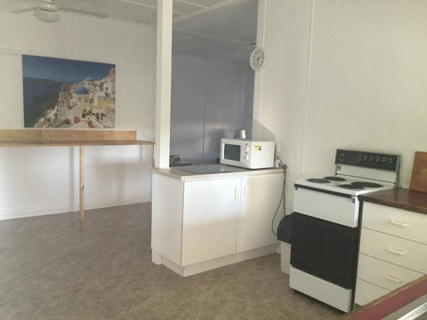 Hat Head Beach Cottage 1 - Holiday Sunshine Coast 20