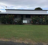 Hat Head Beach Cottage 1 - Holiday Sunshine Coast