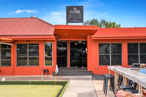 Club Byron Accommodation - Sunshine Coast Tourism 25