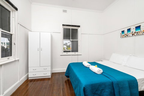 Club Byron Accommodation - Sunshine Coast Tourism 22