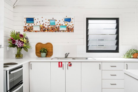 Club Byron Accommodation - Sunshine Coast Tourism 16
