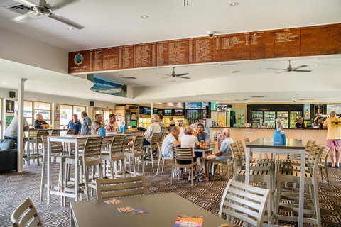 Club Byron Accommodation - Sunshine Coast Tourism 28