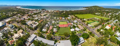 Club Byron Accommodation - Sunshine Coast Tourism 8