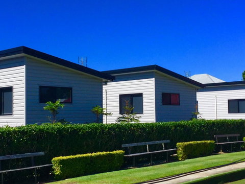 Club Byron Accommodation - Sunshine Coast Tourism 7