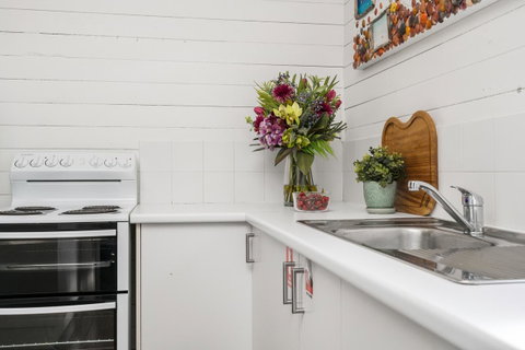 Club Byron Accommodation - Sunshine Coast Tourism 15