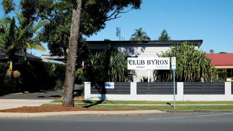 Club Byron Accommodation - Sunshine Coast Tourism 0