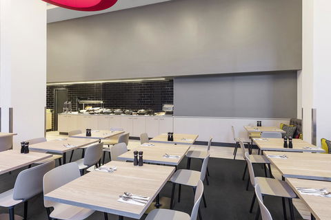 Travelodge Hotel Sydney Airport - Sunshine Coast Tourism 27