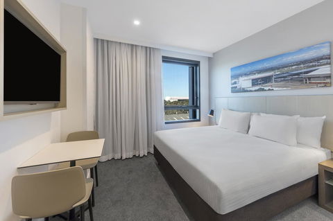 Travelodge Hotel Sydney Airport - Sunshine Coast Tourism 24