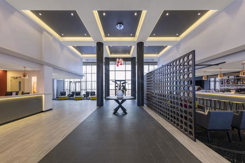 Travelodge Hotel Sydney Airport - Sunshine Coast Tourism 0