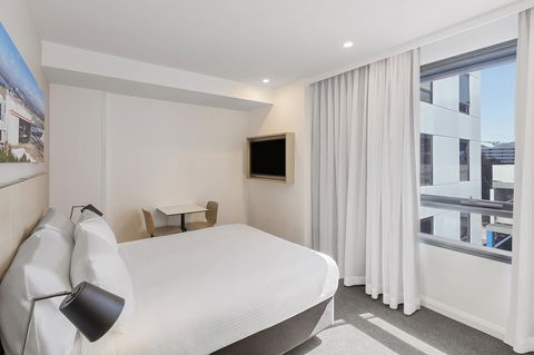 Travelodge Hotel Sydney Airport - Sunshine Coast Tourism 14