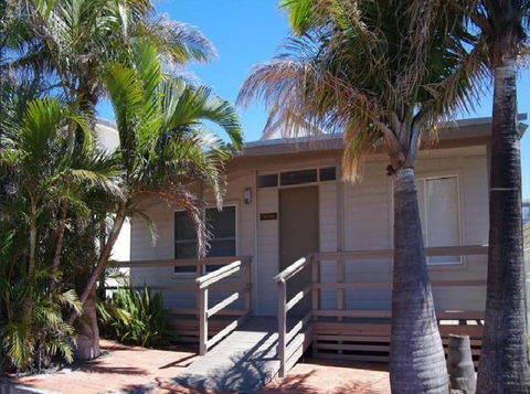 Jupiter, 3 Scott Street - Holiday Sunshine Coast 6