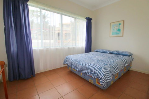 Anglesea, 17 Hodgson Street - Sunshine Coast Tourism 9