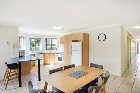 Sails Luxury Apartments Merimbula - Sunshine Coast Tourism 9