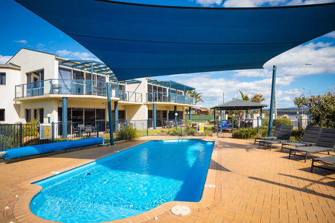 Sails Luxury Apartments Merimbula - Sunshine Coast Tourism 42