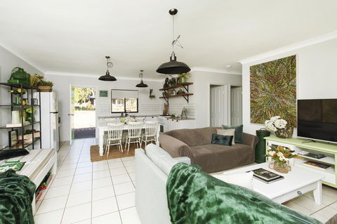 The Woods Farm Jervis Bay - Sunshine Coast Tourism 43