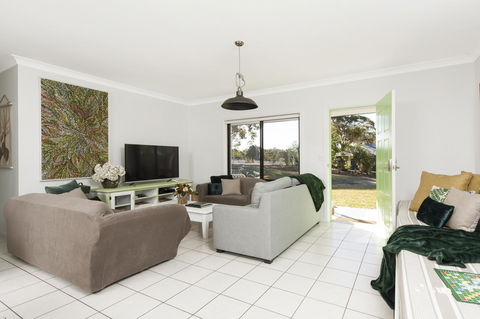The Woods Farm Jervis Bay - Sunshine Coast Tourism 44