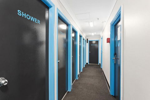 Summer House Sydney City - Formerly Sydney Backpackers - Sunshine Coast Tourism 1