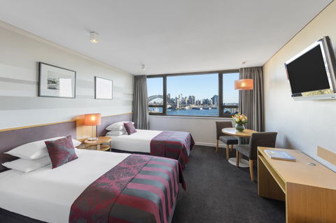 View Sydney - Holiday Sunshine Coast 1