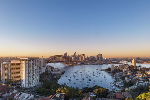 View Sydney - Holiday Sunshine Coast 12