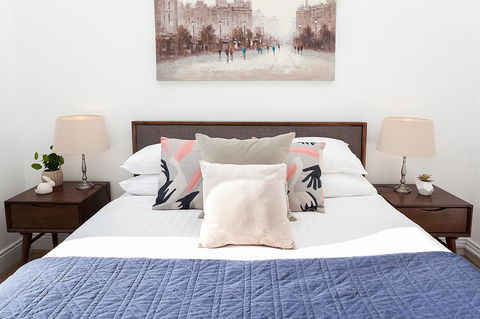 Stylish Apartment With Garage Near Bondi Beach - Holiday Sunshine Coast 7