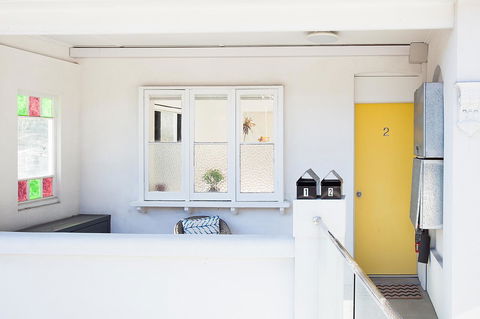 Stylish Apartment With Garage Near Bondi Beach - Holiday Sunshine Coast 2