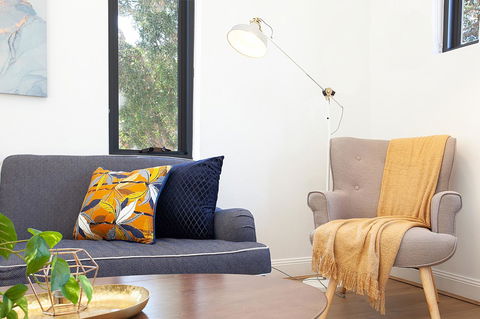 Stylish Apartment With Garage Near Bondi Beach - Holiday Sunshine Coast 13