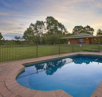 Ironstone Estate Lovedale - Holiday Sunshine Coast