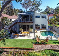 The Edgewater Bed  Breakfast - Holiday Sunshine Coast