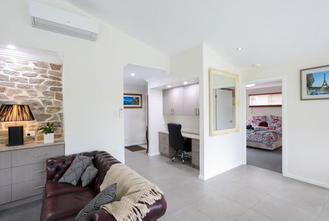 Armidale Cottage - House 2 - Sunshine Coast Tourism 9