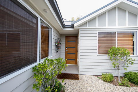 Armidale Cottage - House 2 - Sunshine Coast Tourism 1