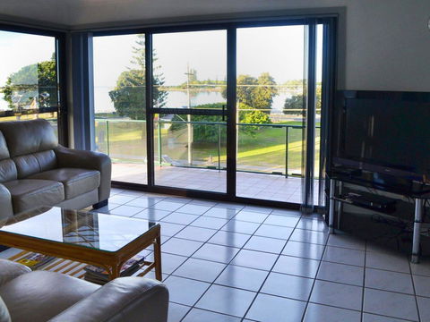 Oxley 8 At Tuncurry - Sunshine Coast Tourism 5