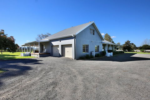 Terara Riverside Retreat - Sunshine Coast Tourism 43