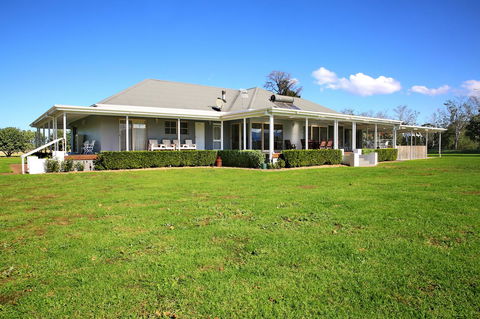 Terara Riverside Retreat - Sunshine Coast Tourism 22