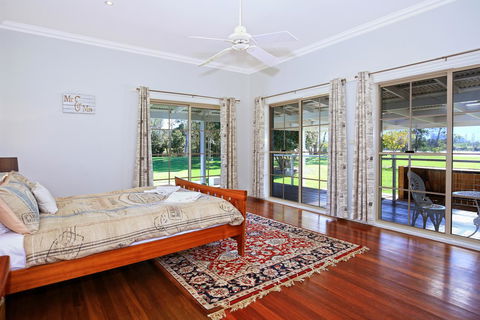 Terara Riverside Retreat - Sunshine Coast Tourism 4