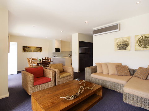 Oaks Port Stephens Pacific Blue Resort - Sunshine Coast Tourism 5