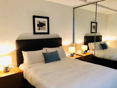 Wyndel Apartments Neutral Bay - The Mint - Holiday Sunshine Coast 16