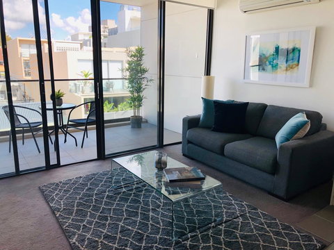 Wyndel Apartments Neutral Bay - The Mint - Holiday Sunshine Coast 0