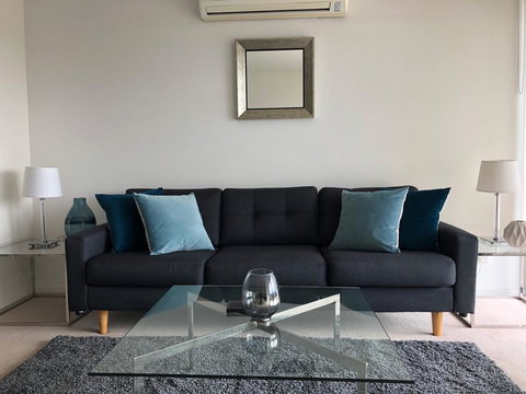 Wyndel Apartments Neutral Bay - The Mint - Holiday Sunshine Coast 13