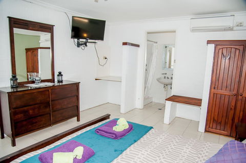 Sinclairs Country Retreat - Sunshine Coast Tourism 21