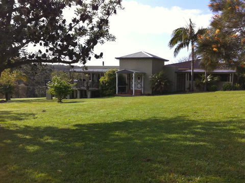 Sinclairs Country Retreat - Sunshine Coast Tourism 1