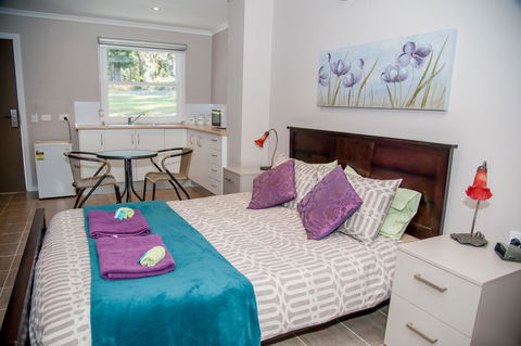 Sinclairs Country Retreat - Sunshine Coast Tourism 37