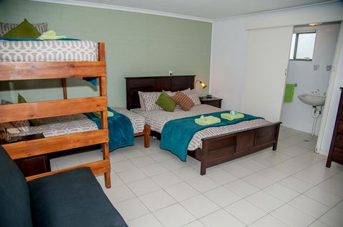 Sinclairs Country Retreat - Sunshine Coast Tourism 30